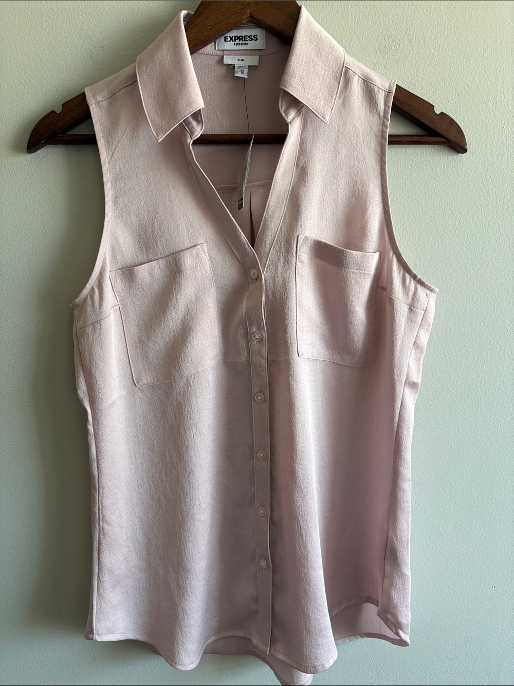 NWT Express Portofino Slim Blush Pink Sleeveless Button Front Blouse XS